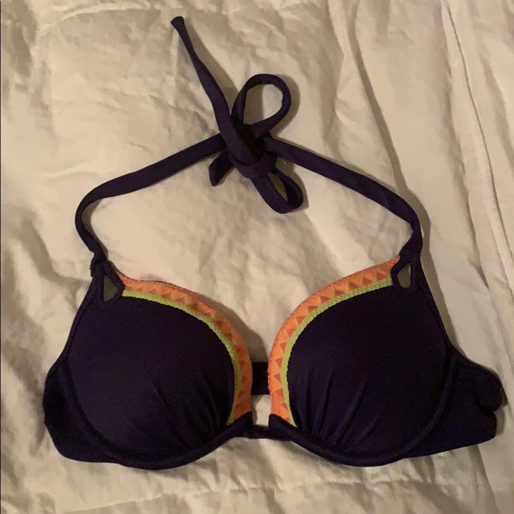 Victoria’s Secret the fabulous top Aztec print 34B